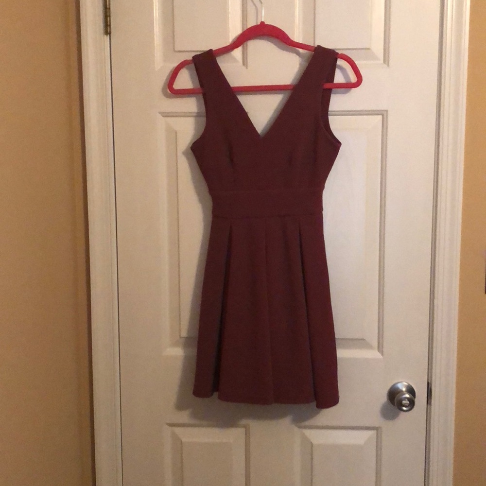 Marron mini dress with low back